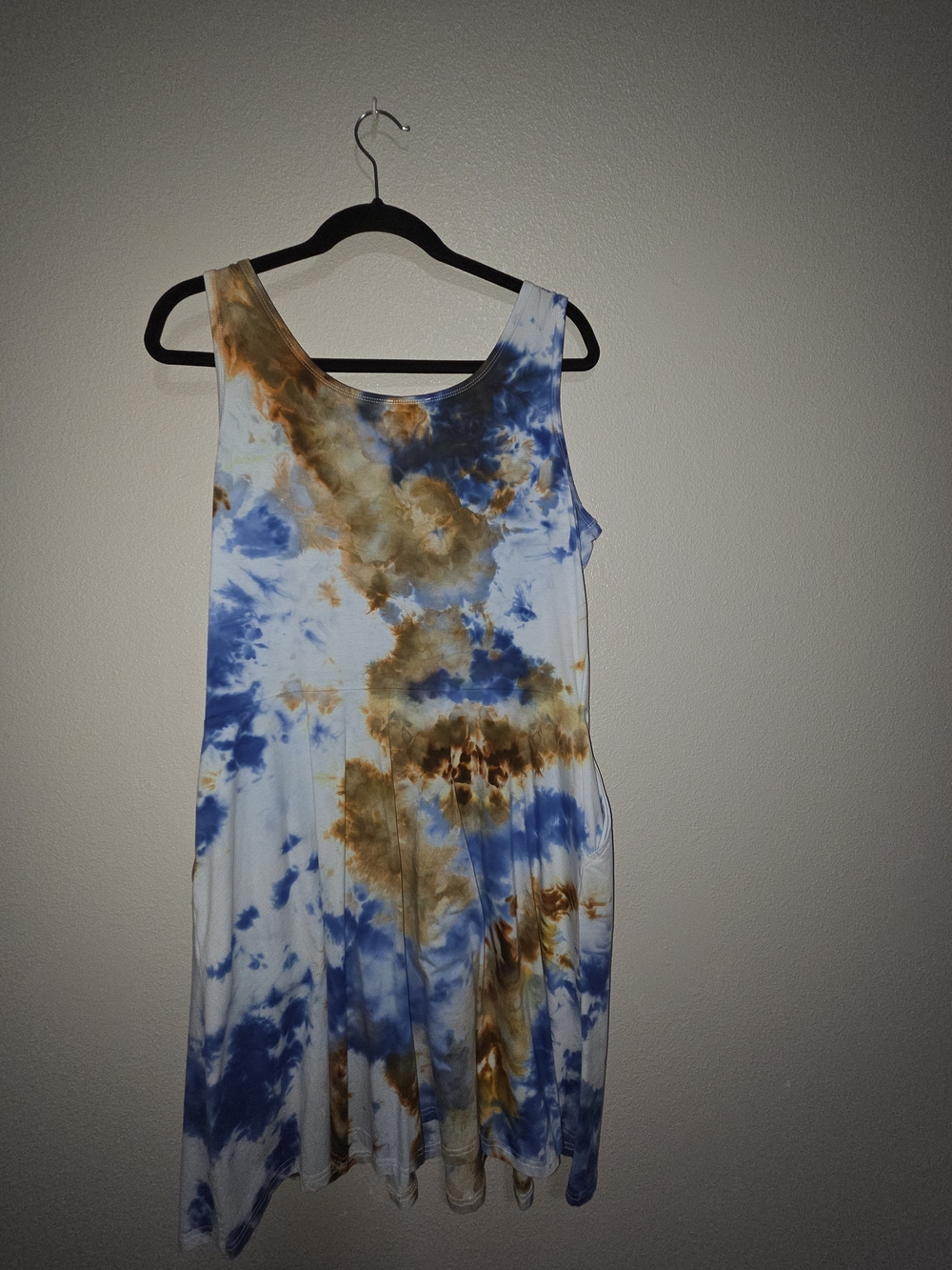 Tie-Dye Blue and Brown Sleeveless Dress